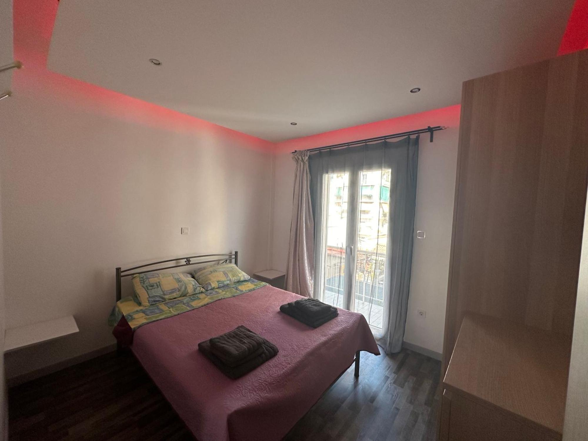 Apartment Center Piraeus Location Kastella Passalimani Port Екстериор снимка
