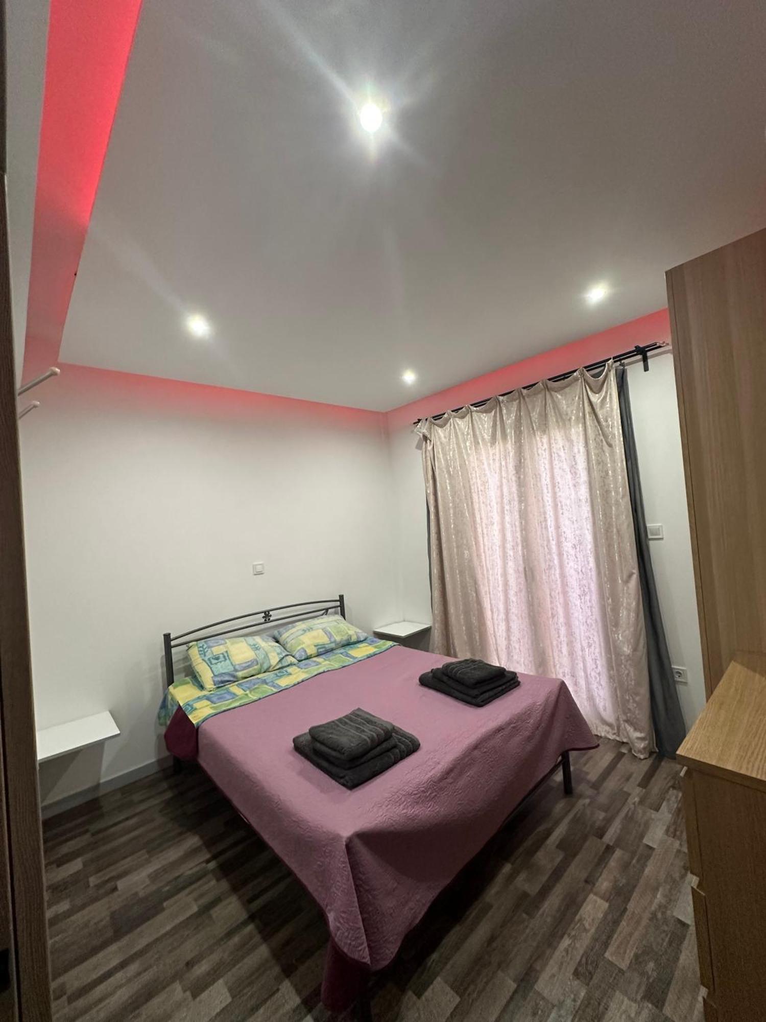 Apartment Center Piraeus Location Kastella Passalimani Port Екстериор снимка